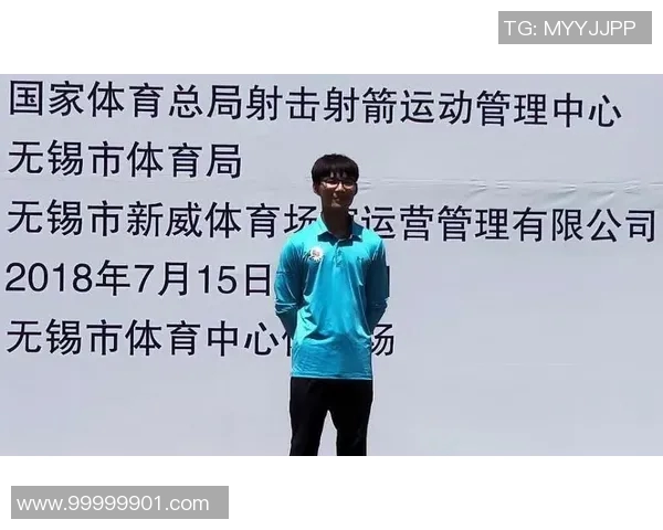 足球新人崭露头角如何在赛场上迅速成长与突破自我极限